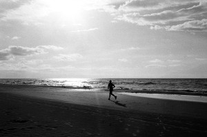 jogging at beach http://barnimages.com/